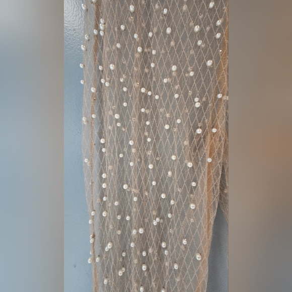 Mesh Sheer Embellished with Pearls Top + Leggins - Picture 5 of 5